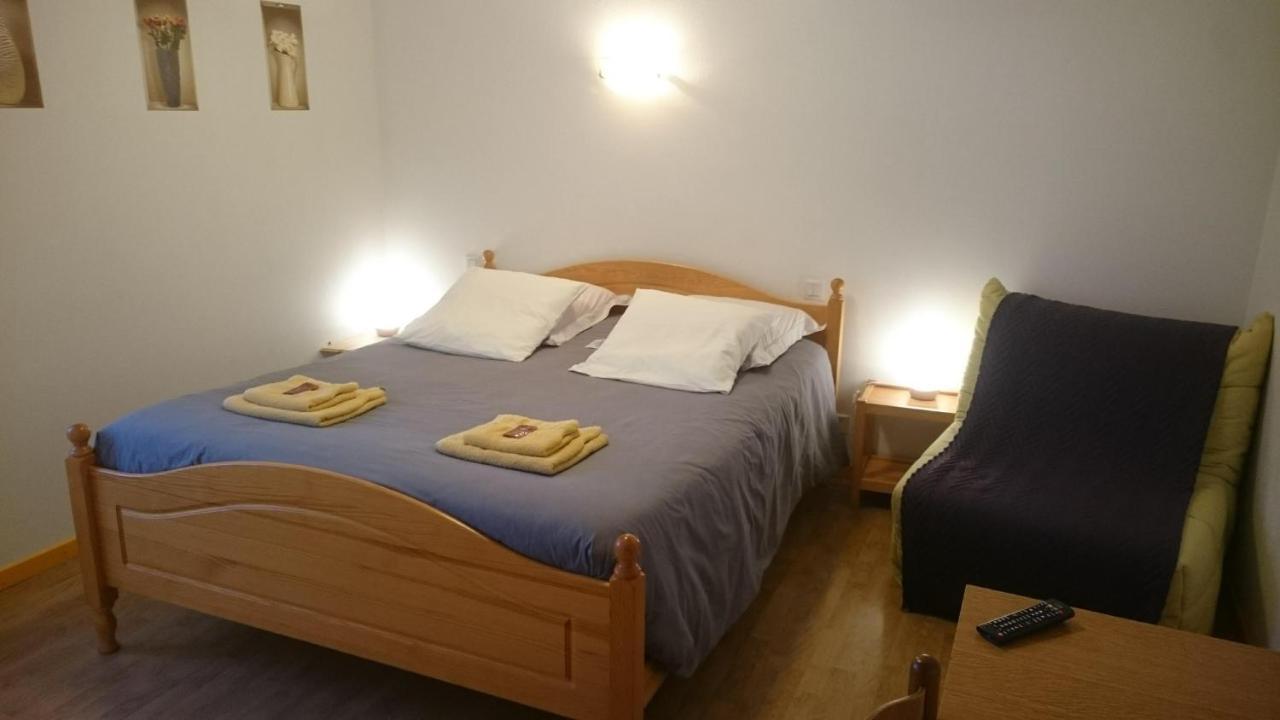 Chambres D'Hotes De L'Auberge L'Astrassadou Rezentieres ภายนอก รูปภาพ