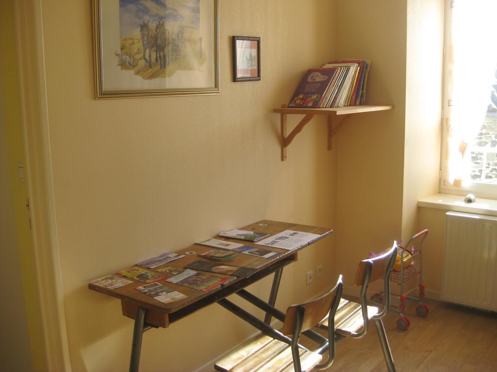 Chambres D'Hotes De L'Auberge L'Astrassadou Rezentieres ภายนอก รูปภาพ
