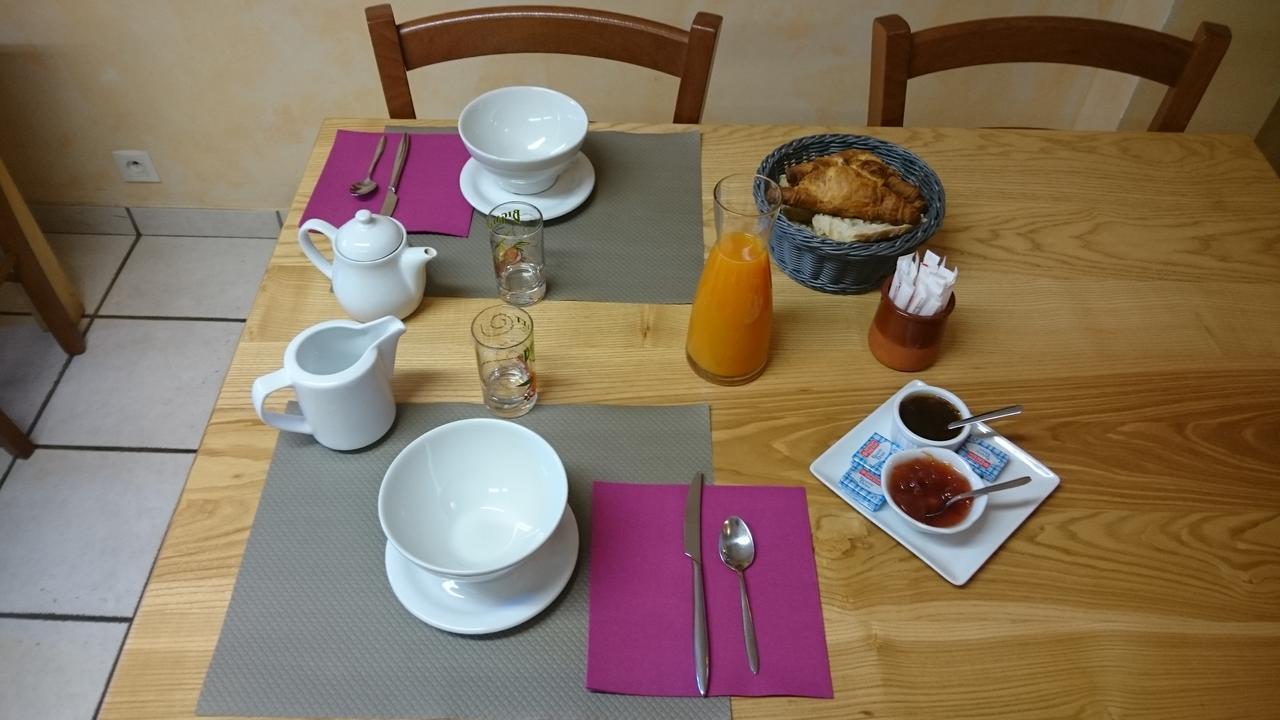 Chambres D'Hotes De L'Auberge L'Astrassadou Rezentieres ภายนอก รูปภาพ